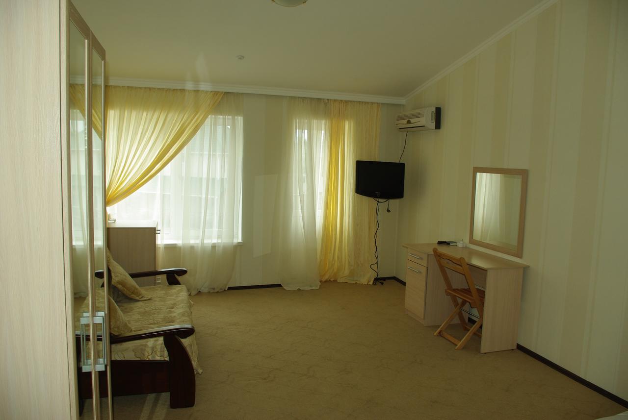 Hotel Allians โคเบลโว ภายนอก รูปภาพ